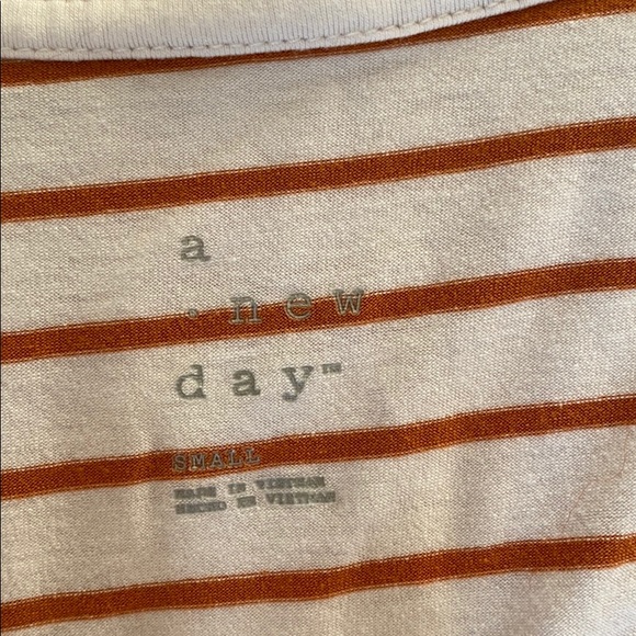 Stripped Tee Shirt - Picture 2 of 2